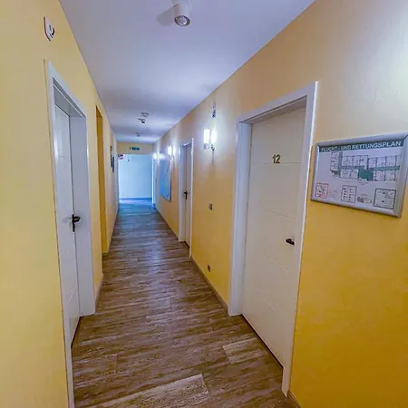 Altbacher Hof 3*
